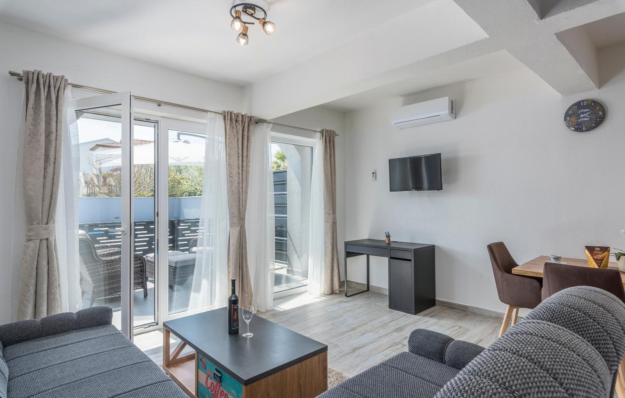 Apartmani Natalija Πόρετς Εξωτερικό φωτογραφία
